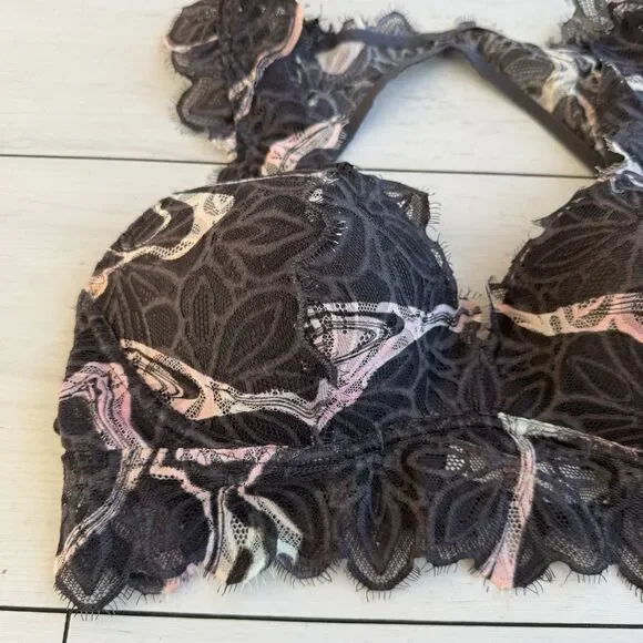 Victorias Secret PINK Date Push Up Bralette Size Medium Gray Floral Lace - Picture 2 of 11
